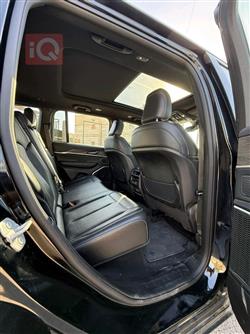 جیپ گراند شیرۆکی